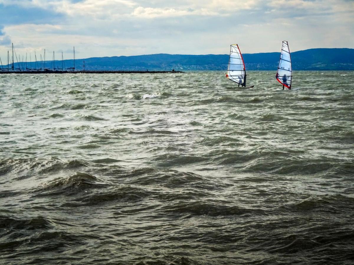 Komfort Home Bursport Bt. Haz Balatonfenyves Exterior foto