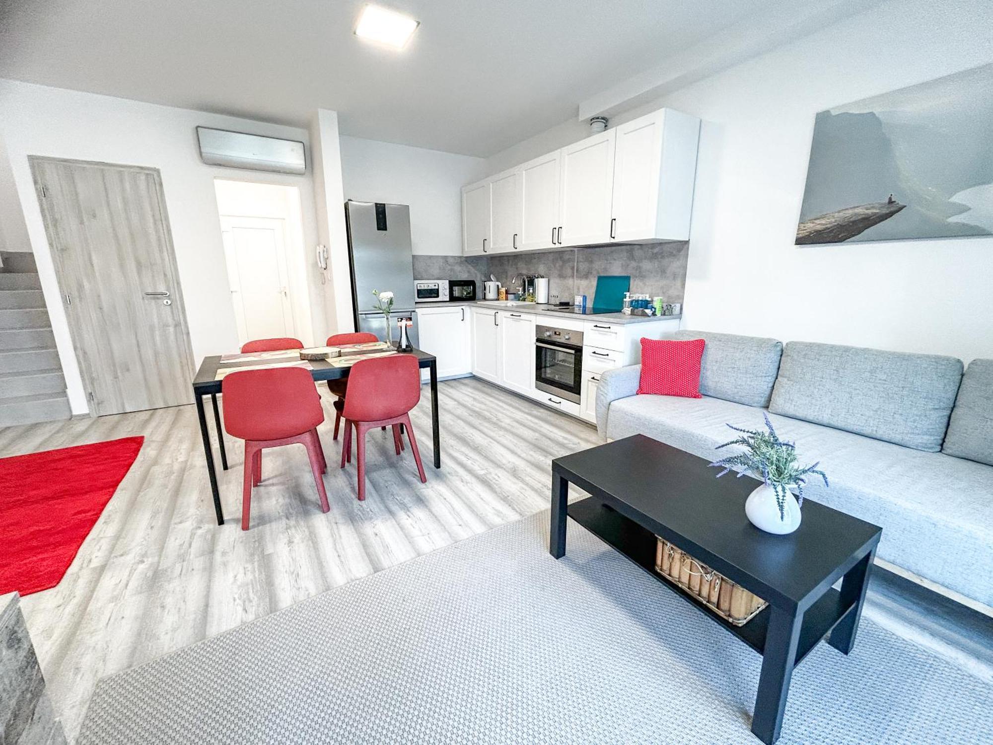 Komfort Home Bursport Bt. Haz Balatonfenyves Exterior foto